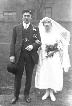 William Henry Hall and Olive Emma Ling, c. February 1921, Chesterfield, Derbyshire. Courtesy of the National Fairground Archives.